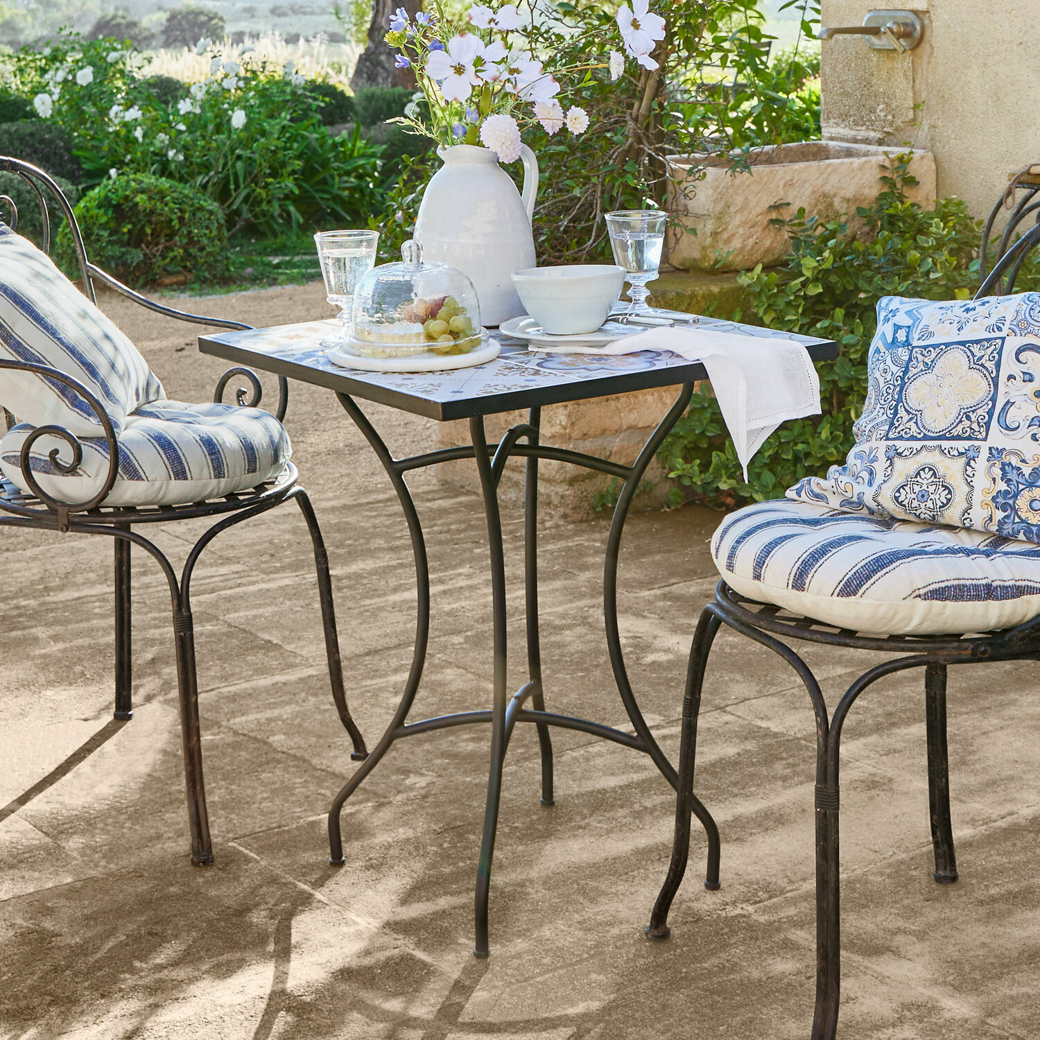 Tisch C&eacute;ligny